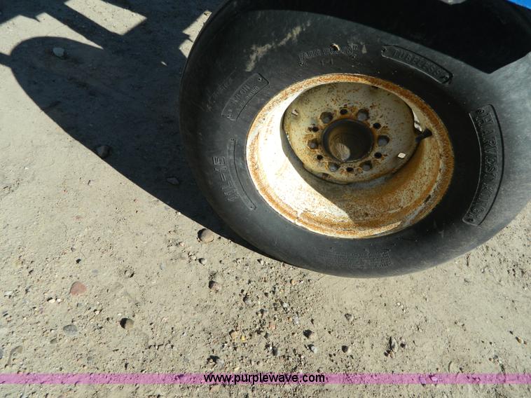 image for item J5188 Anhydrous ammonia nurse tank