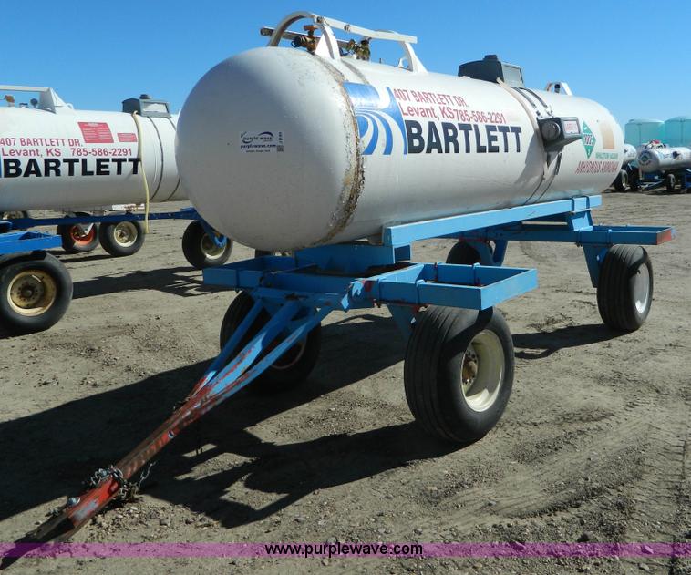 image for item J5189 Anhydrous ammonia nurse tank