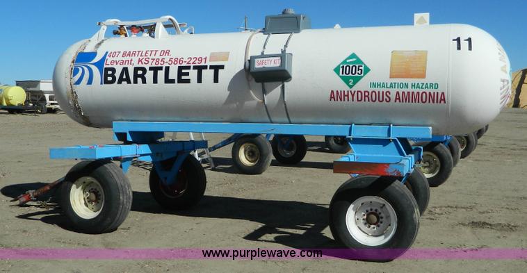 image for item J5189 Anhydrous ammonia nurse tank
