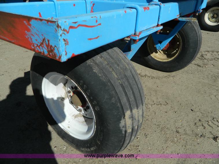 image for item J5189 Anhydrous ammonia nurse tank