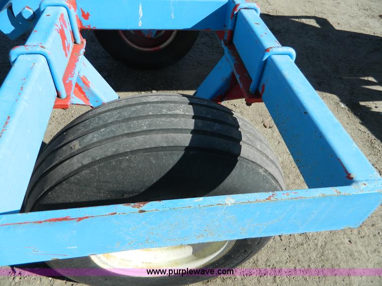 image for item J5189 Anhydrous ammonia nurse tank