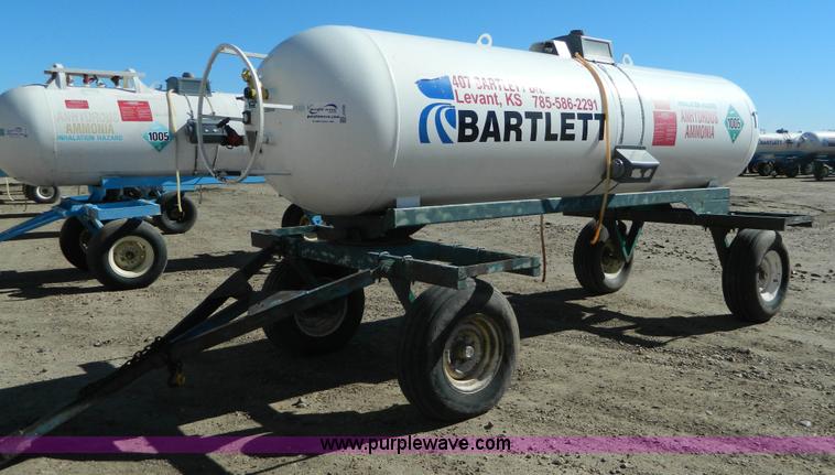 image for item J5193 Anhydrous ammonia nurse tank