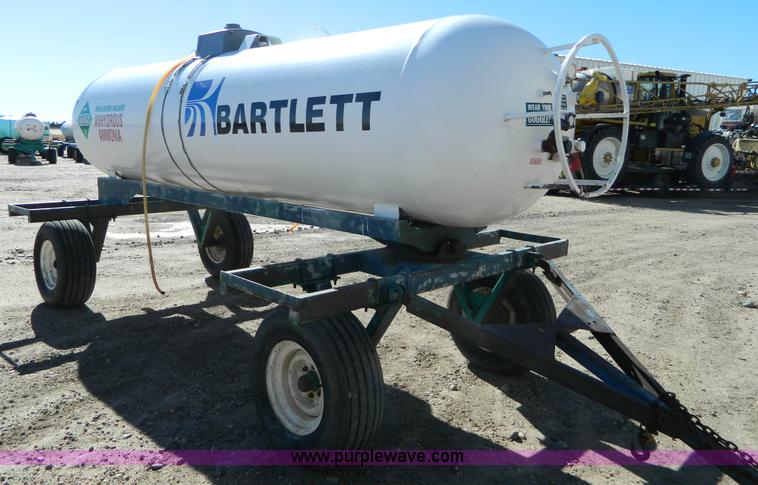 image for item J5193 Anhydrous ammonia nurse tank