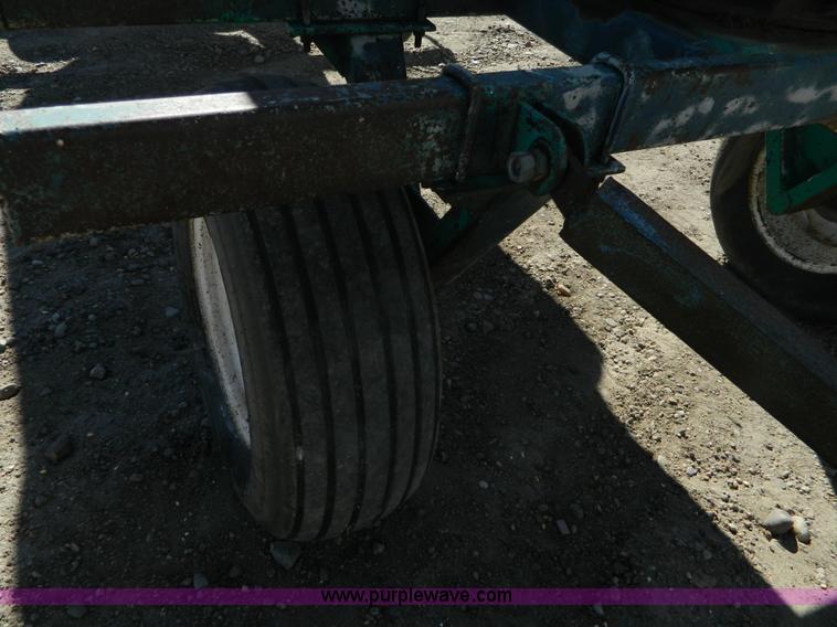 image for item J5193 Anhydrous ammonia nurse tank