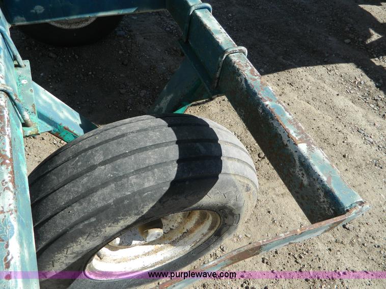 image for item J5193 Anhydrous ammonia nurse tank