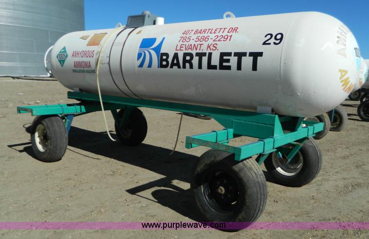 image for item J5194 Anhydrous ammonia nurse tank