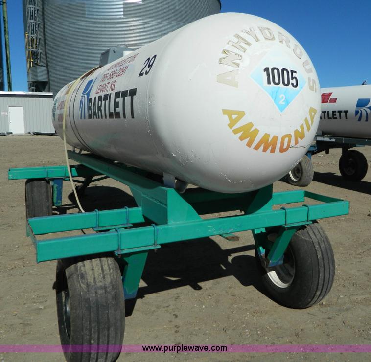 image for item J5194 Anhydrous ammonia nurse tank