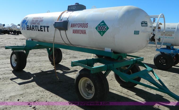 image for item J5194 Anhydrous ammonia nurse tank