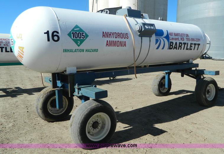 image for item J5197 Duo Lift anhydrous ammonia nurse tank