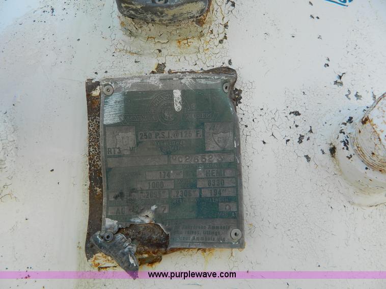 image for item J5197 Duo Lift anhydrous ammonia nurse tank