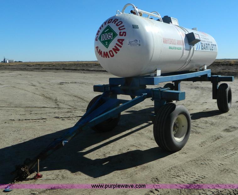 image for item J5206 Anhydrous ammonia nurse tank