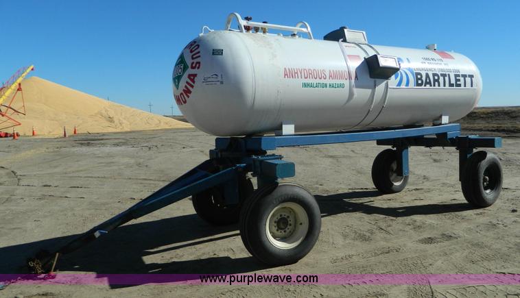image for item J5206 Anhydrous ammonia nurse tank