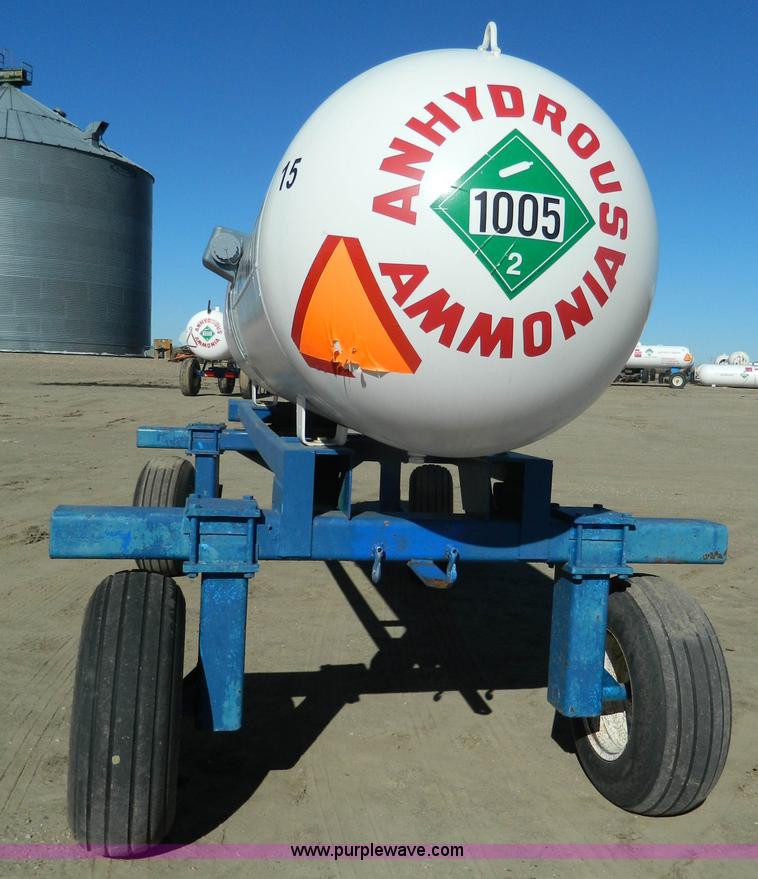image for item J5206 Anhydrous ammonia nurse tank