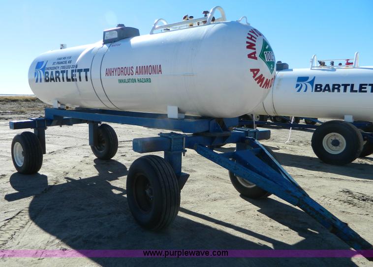 image for item J5206 Anhydrous ammonia nurse tank