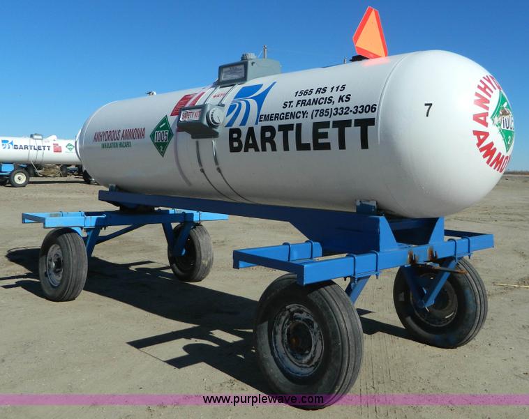 image for item J5207 Anhydrous ammonia nurse tank