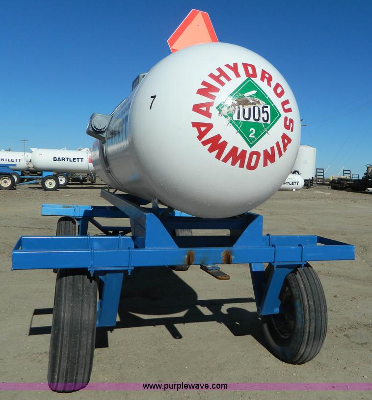 image for item J5207 Anhydrous ammonia nurse tank