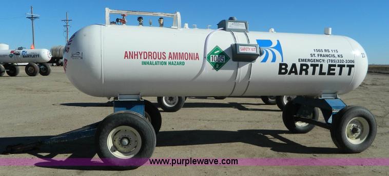image for item J5208 Anhydrous ammonia nurse tank