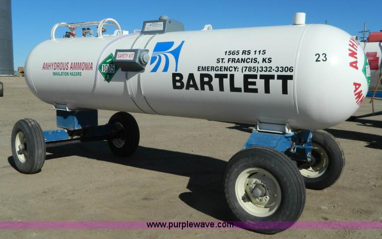 image for item J5208 Anhydrous ammonia nurse tank