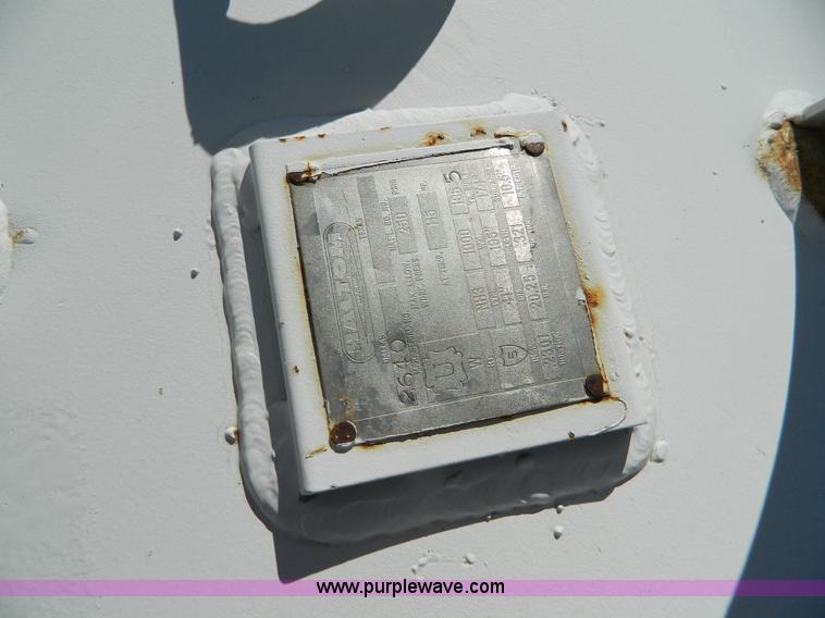 image for item J5208 Anhydrous ammonia nurse tank