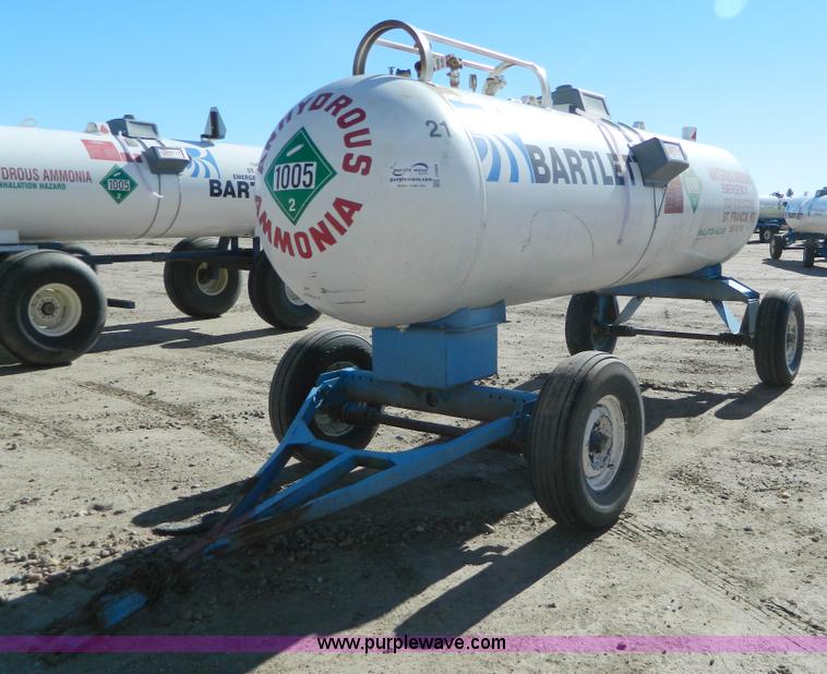 image for item J5209 Anhydrous ammonia nurse tank