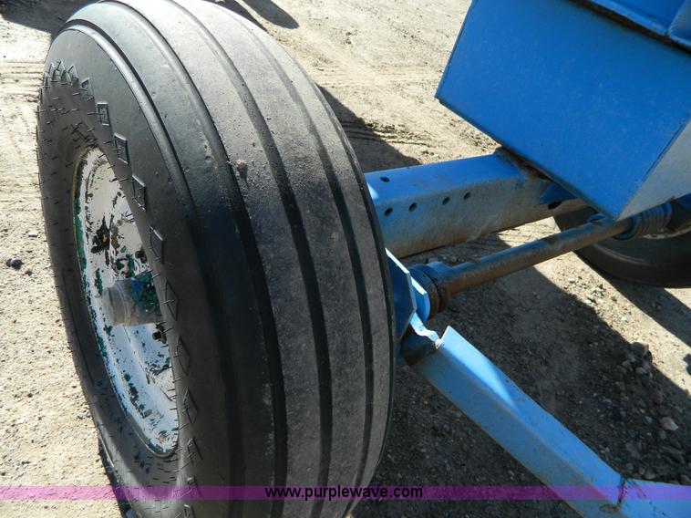 image for item J5209 Anhydrous ammonia nurse tank