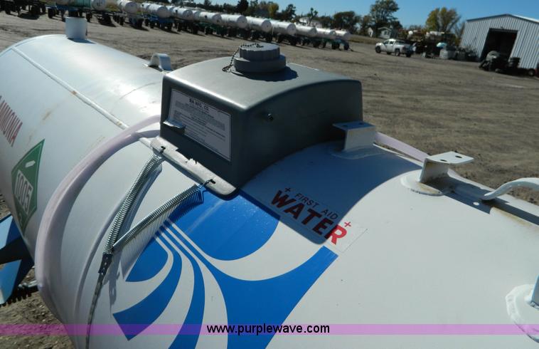 image for item J5209 Anhydrous ammonia nurse tank