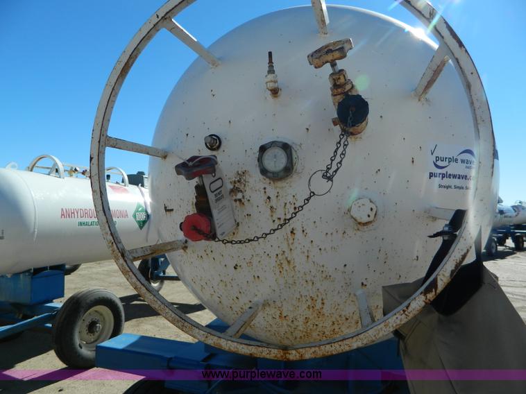 image for item J5210 Anhydrous ammonia nurse tank