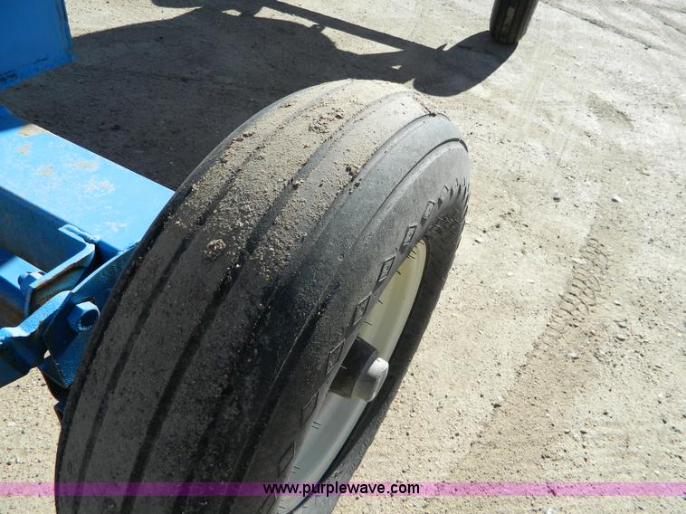 image for item J5212 Anhydrous ammonia nurse tank