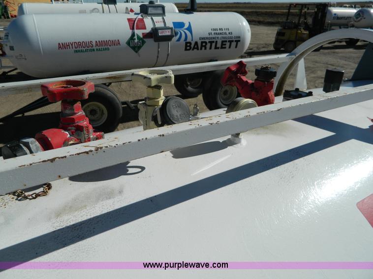 image for item J5212 Anhydrous ammonia nurse tank