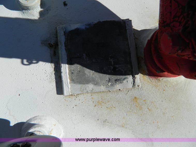 image for item J5212 Anhydrous ammonia nurse tank