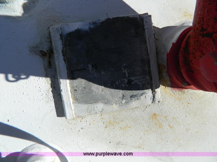 image for item J5212 Anhydrous ammonia nurse tank