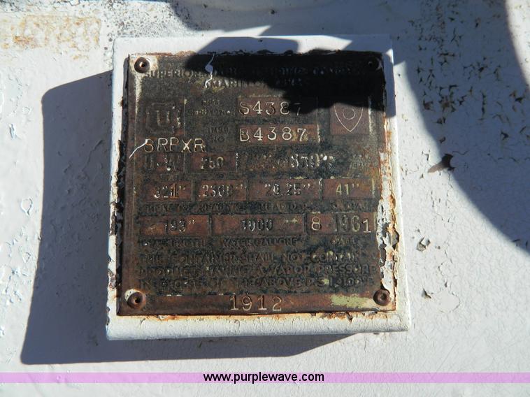 image for item J5219 Hamby anhydrous ammonia nurse tank trailer