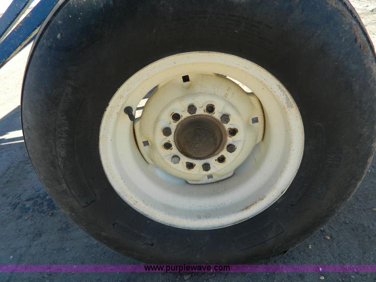 image for item J5219 Hamby anhydrous ammonia nurse tank trailer