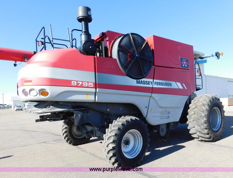 image for item J6832 2009 Massey-Ferguson 9795 combine