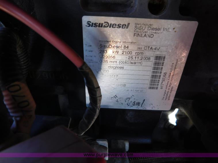 image for item J6832 2009 Massey-Ferguson 9795 combine