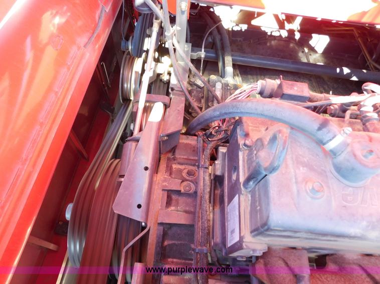 image for item J6832 2009 Massey-Ferguson 9795 combine