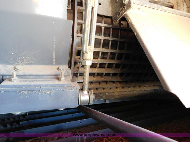 image for item J6832 2009 Massey-Ferguson 9795 combine