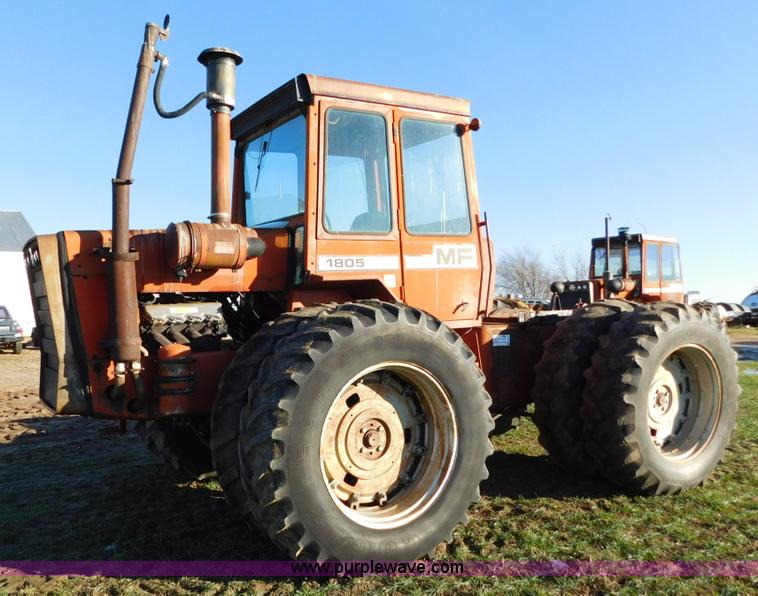 image for item J6835 1976 Massey-Ferguson 1805 4WD tractor