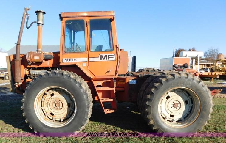 image for item J6835 1976 Massey-Ferguson 1805 4WD tractor