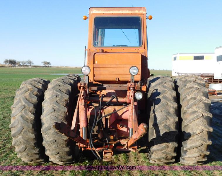 image for item J6835 1976 Massey-Ferguson 1805 4WD tractor