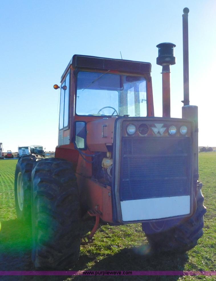 image for item J6836 1974 Massey-Ferguson 1505 4WD tractor