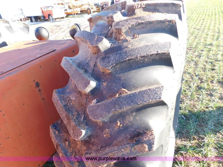 image for item J6836 1974 Massey-Ferguson 1505 4WD tractor