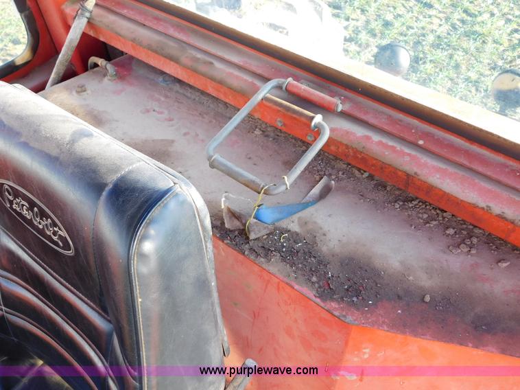 image for item J6836 1974 Massey-Ferguson 1505 4WD tractor