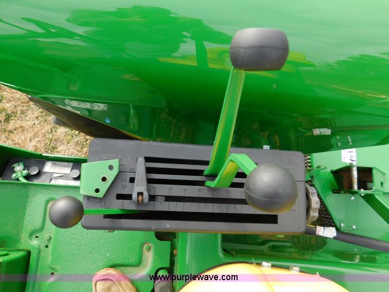 image for item J7464 1969 John Deere 4020 tractor