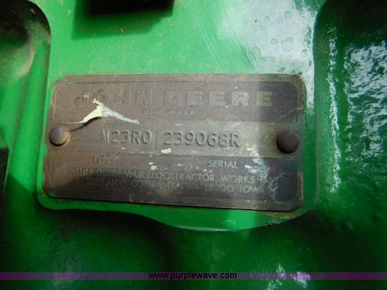 image for item J7464 1969 John Deere 4020 tractor