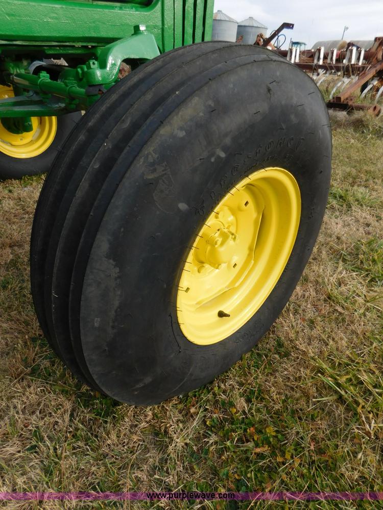 image for item J7464 1969 John Deere 4020 tractor