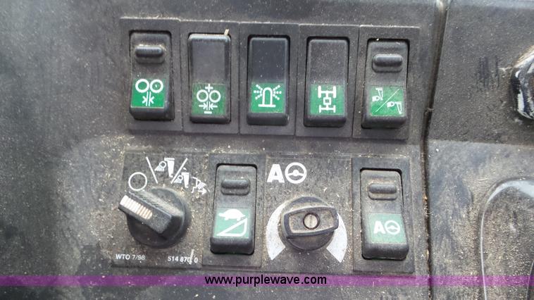 image for item J8409 2000 Claas Jaguar 860 forage harvester