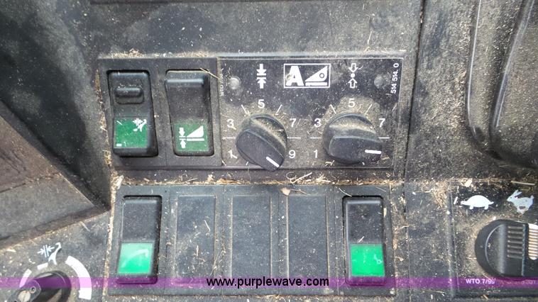 image for item J8409 2000 Claas Jaguar 860 forage harvester