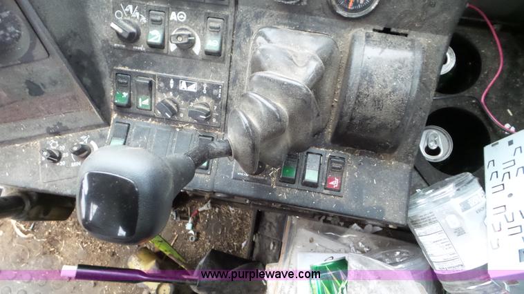 image for item J8409 2000 Claas Jaguar 860 forage harvester