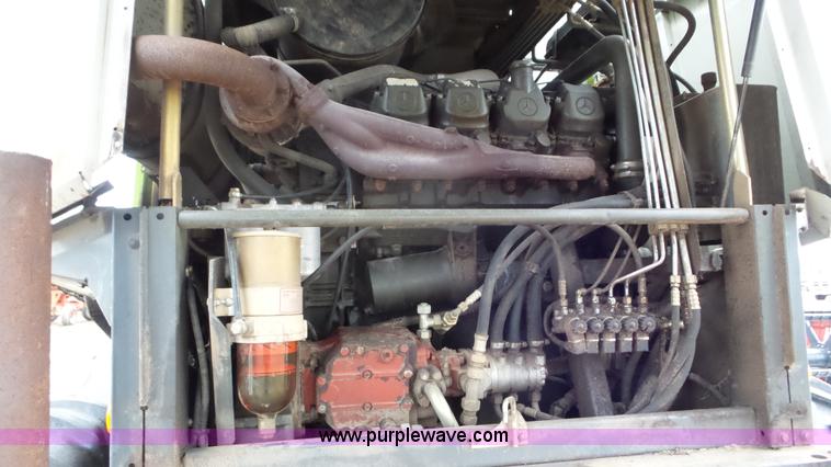 image for item J8409 2000 Claas Jaguar 860 forage harvester